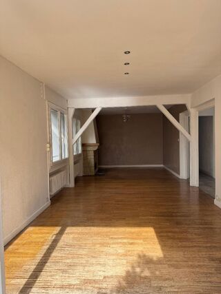  Maison à louer 4 pièces 150 m²
