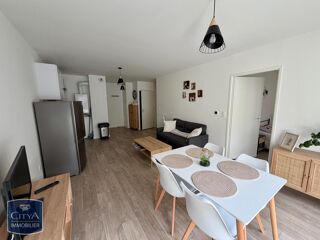  Appartement à louer 3 pièces 58 m²