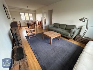  Appartement à louer 3 pièces 79 m²
