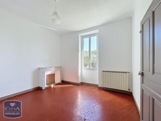  Appartement à louer 3 pièces 102 m²
