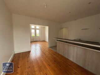  Appartement à louer 3 pièces 85 m²