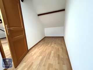  Maison à louer 3 pièces 90 m²