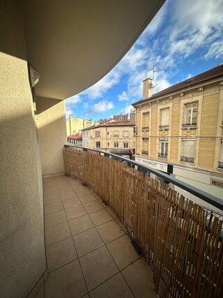  Appartement � louer 2 pi�ces 38 m� Saint Étienne