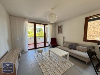  Appartement à louer 3 pièces 78 m²