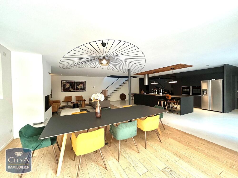 A LOUER EN EXCLUSIVITE A FRAISSES : LOFT T6 MEUBLE Retro....
