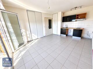 location Appartement - 2 pièce(s) - 36 m² Salon-de-Provence (13300)