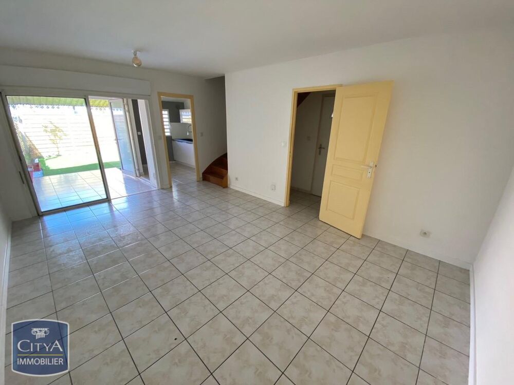 location Appartement - 2 pièce(s) - 50 m² Saint-Gilles Les Bains (97434)