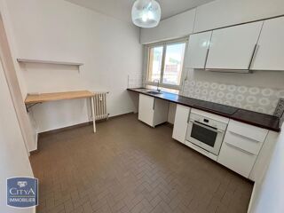  Appartement à louer 4 pièces 102 m²