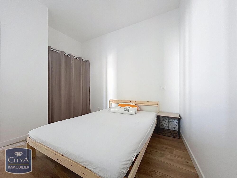LOCATION NIMES - P2 MEUBLE - ENTIEREMENT RENOVE - CLIMAT....