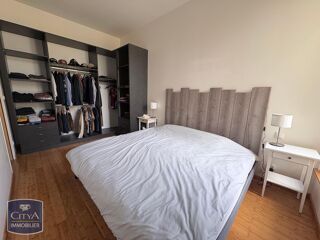  Appartement à louer 3 pièces 78 m²