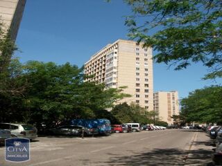  Parking / Garage � louer 