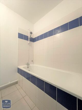  Appartement à louer 2 pièces 47 m²