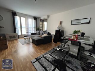  Appartement à louer 4 pièces 83 m²