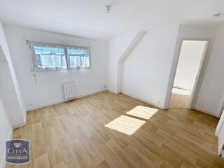  Appartement à louer 2 pièces 32 m²