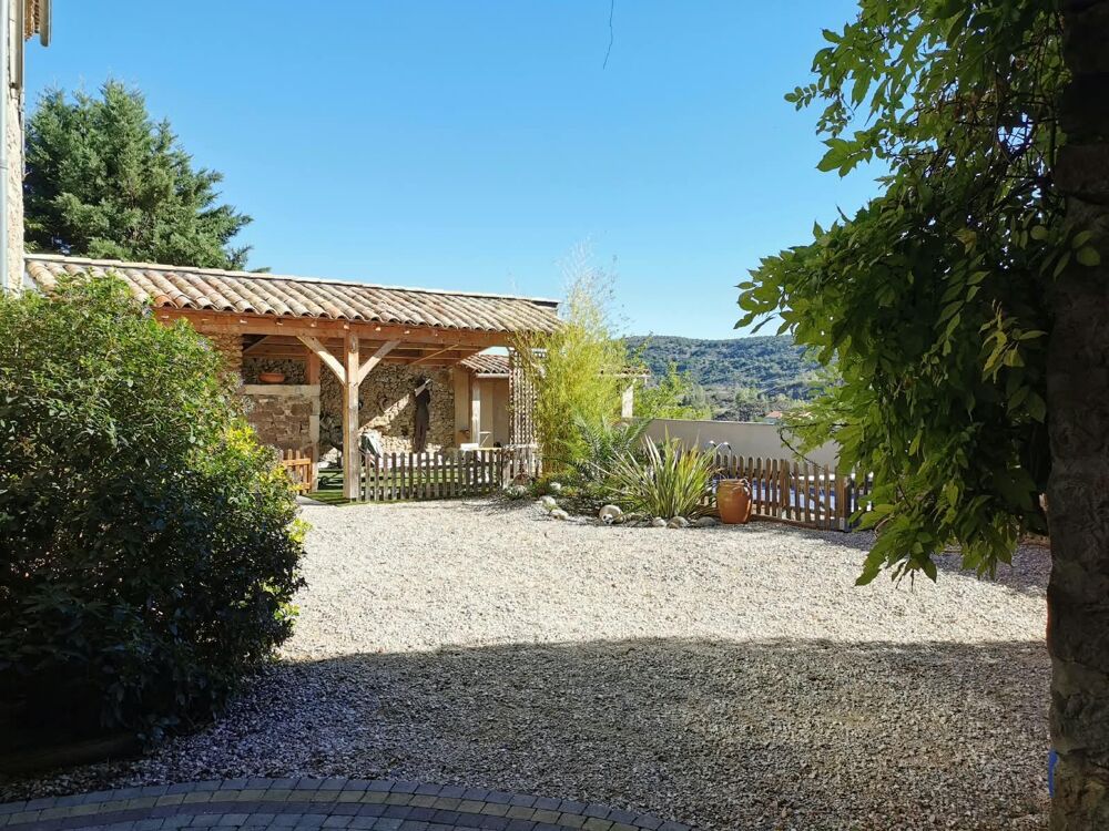 vente Maison - 8 pièce(s) - 206 m² Lachapelle-sous-Aubenas (07200)