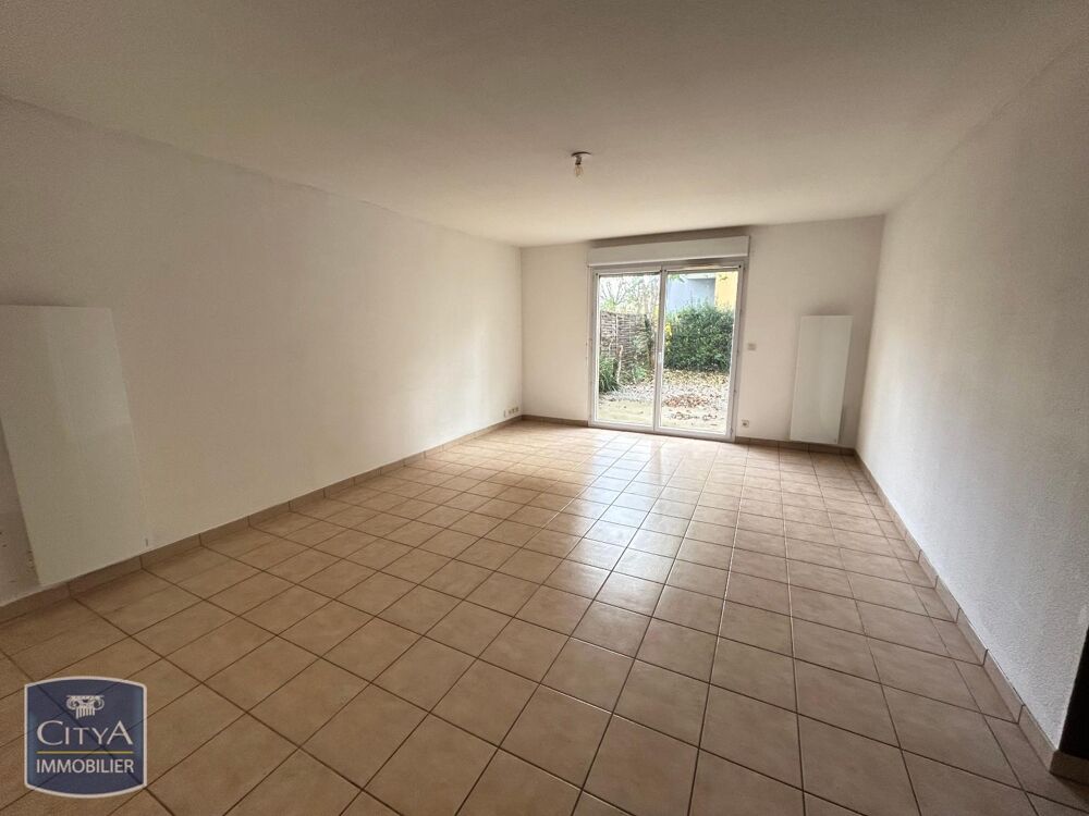 location Appartement - 4 pièce(s) - 83 m² Bagnères-de-Bigorre (65200)
