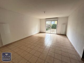  Appartement à louer 4 pièces 83 m²