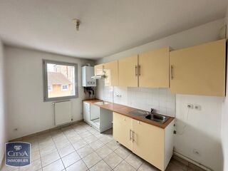  Appartement � louer 3 pi�ces 77 m�