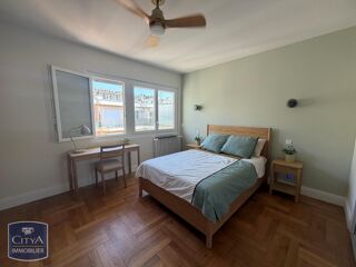  Appartement à louer 2 pièces 55 m²