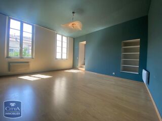  Appartement à louer 3 pièces 96 m²