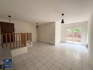  Appartement à louer 2 pièces 45 m²