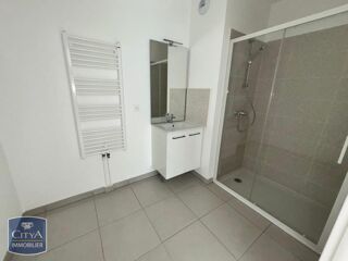  Appartement à louer 3 pièces 66 m²