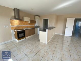  Appartement à louer 3 pièces 85 m²
