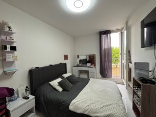 Appartement à louer 5 pièces 106 m²