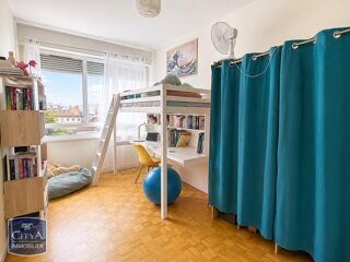  Appartement � louer 6 pi�ces 112 m�