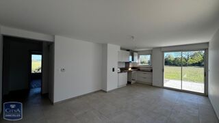  Appartement à louer 4 pièces 86 m²