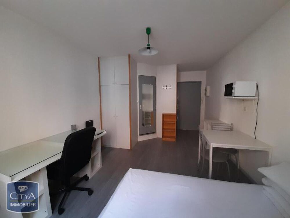 location Appartement - 1 pièce(s) - 17 m² Nimes (30900)