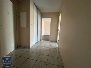  Appartement à louer 3 pièces 66 m²
