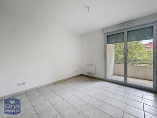  Appartement à louer 2 pièces 50 m²