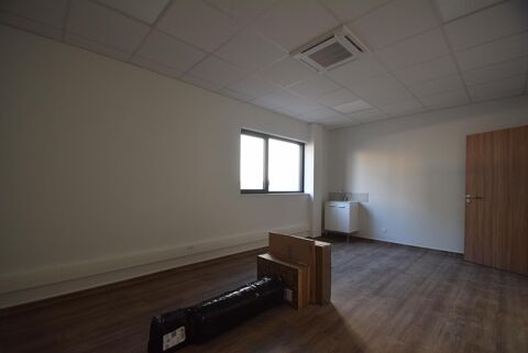   Location / Local Commercial - 21 m² 