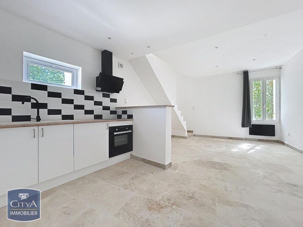 LOCATION - STUDIO - BAGNOLS SUR CEZE - RENOVE - DUPLEX :....