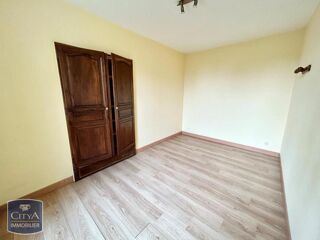 location Appartement - 2 pièce(s) - 39 m² Pougues-les-Eaux (58320)