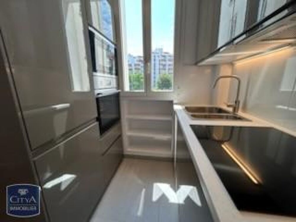location Appartement - 3 pièce(s) - 56 m² Paris 15
