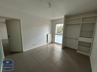  Appartement à louer 2 pièces 42 m²