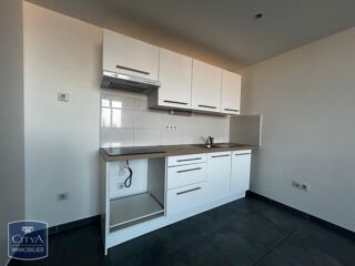  Appartement à louer 4 pièces 90 m²