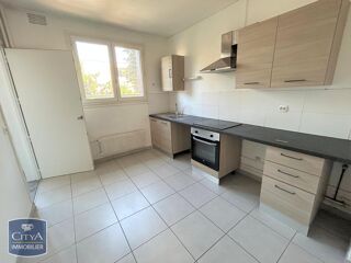  Appartement à louer 5 pièces 107 m²
