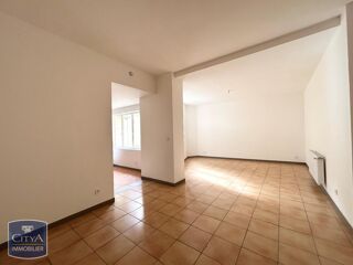  Maison à louer 7 pièces 177 m²