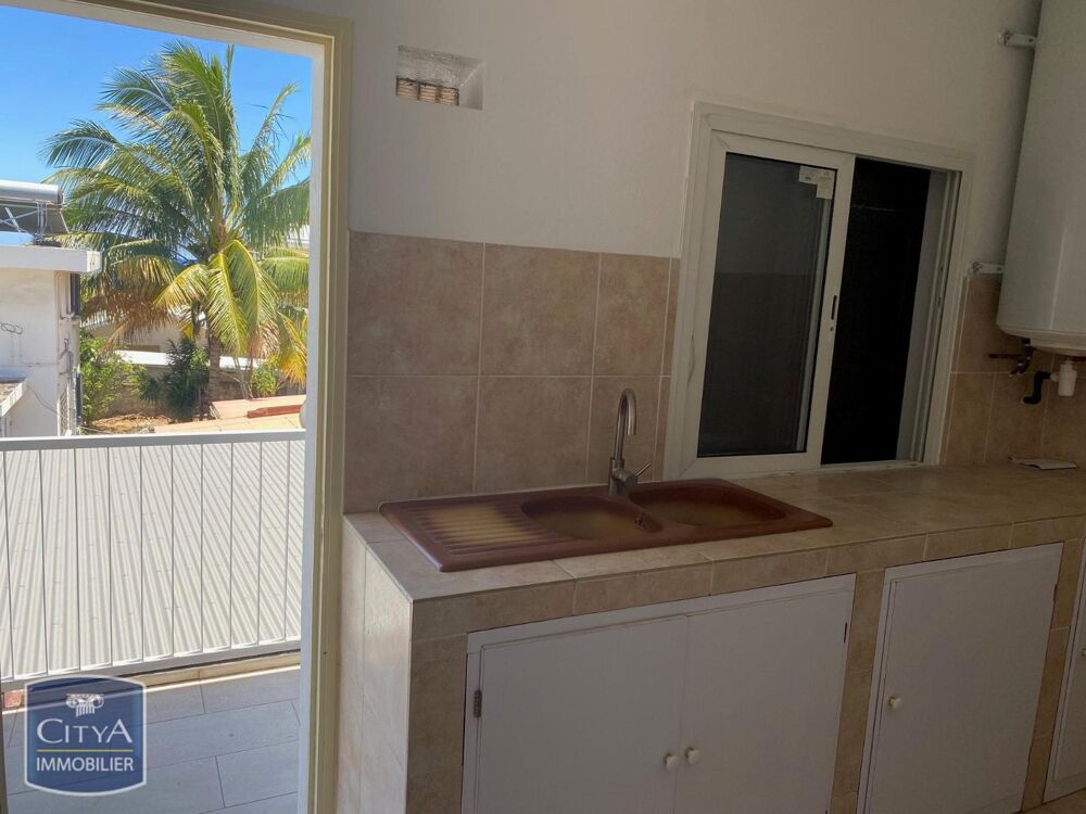 location Appartement - 3 pièce(s) - 64 m² Sainte-Suzanne (97441)
