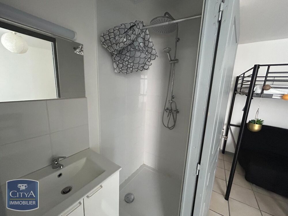 À LOUER : Appartement T1 situé à Douai, dans le départem....