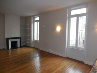  Appartement à louer 2 pièces 64 m²