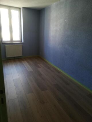  Appartement à louer 4 pièces 97 m²