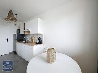  Appartement à louer 1 pièce 28 m²