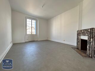  Appartement à louer 1 pièce 32 m²