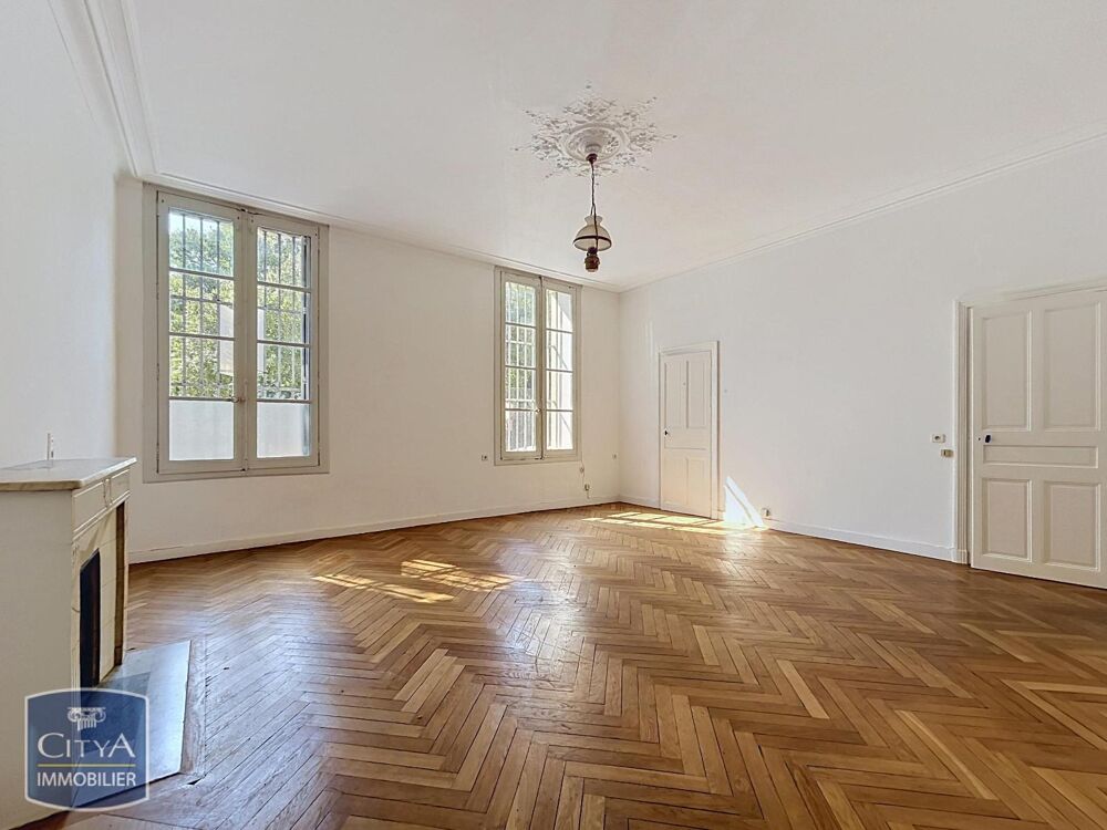 location Appartement - 2 pièce(s) - 78 m² Nîmes (30000)