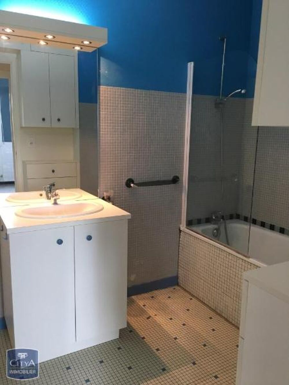 location Appartement - 5 pièce(s) - 109 m² Bourg-en-Bresse (01000)