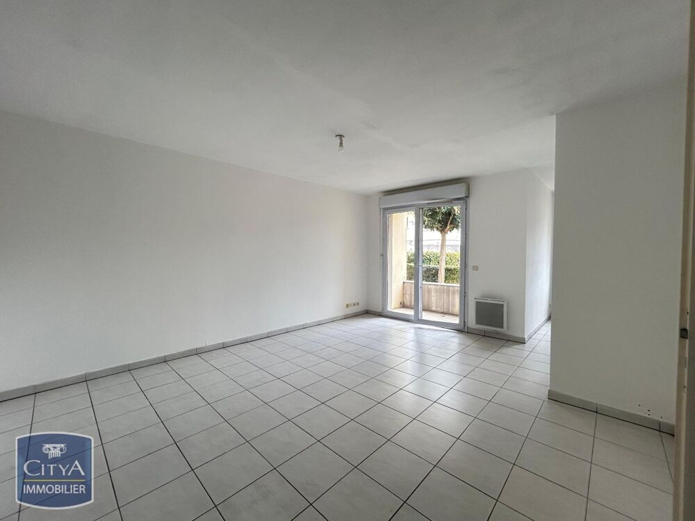 À LOUER : Agréable appartement T2 situé à TARBES, avec p....